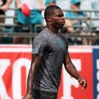 大神28-跨界联动！NFL榜眼上脚钉鞋版本的华子签名鞋AE 1